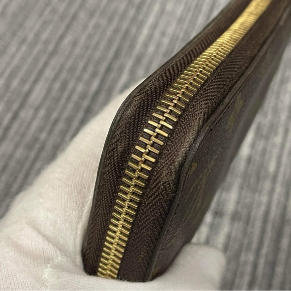 Louis Vuitton Zippy long wallet Monogram